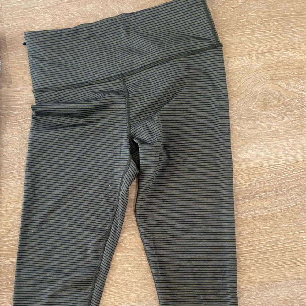 Gap workout leggings